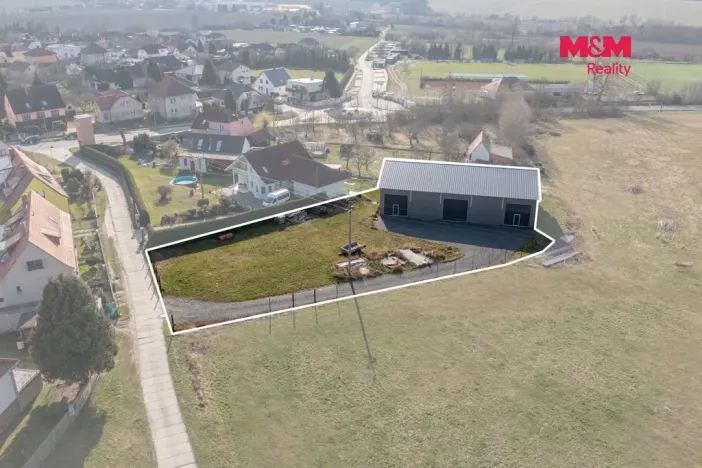 Pronájem skladu, Chlumčany, 400 m2