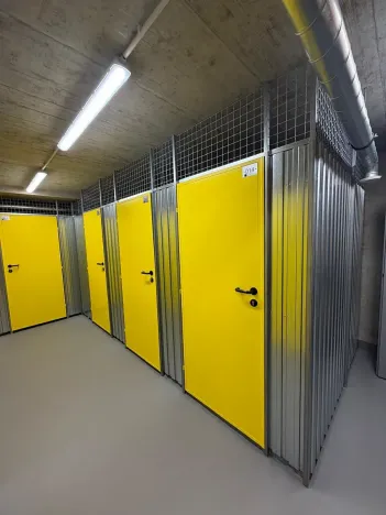 Pronájem bytu 1+kk, Praha - Karlín, Křižíkova, 28 m2