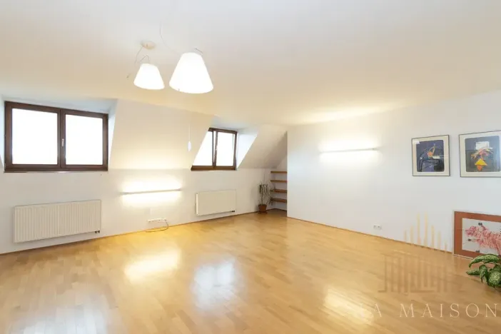 Pronájem bytu 2+kk, Praha - Nusle, Pod vilami, 103 m2