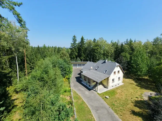 Prodej rodinného domu, Plesná, Sokolská, 200 m2