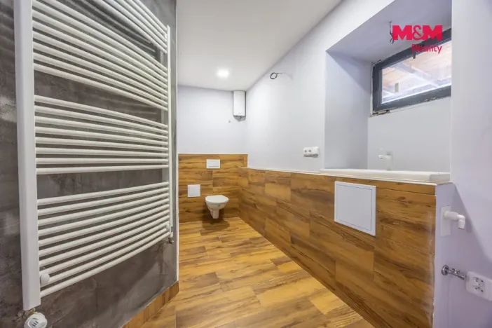 Prodej rodinného domu, Krásný Dvůr - Chrašťany, 206 m2