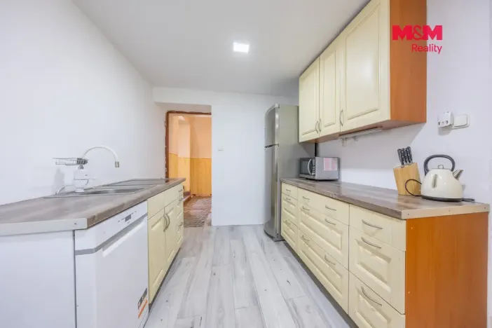 Prodej rodinného domu, Krásný Dvůr - Chrašťany, 206 m2
