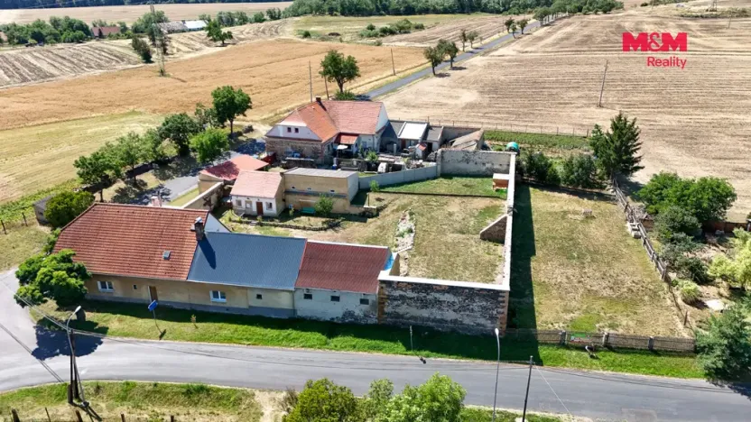 Prodej rodinného domu, Krásný Dvůr - Chrašťany, 206 m2
