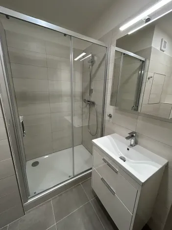Pronájem bytu 2+kk, České Budějovice, Průběžná, 42 m2