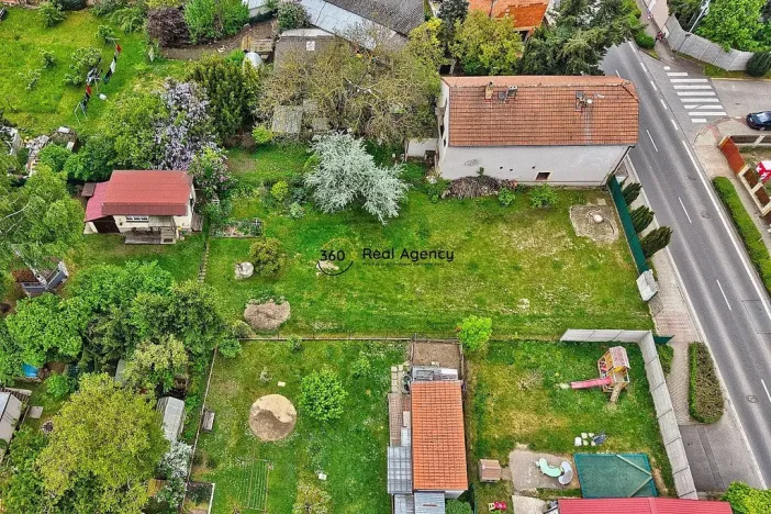 Prodej pozemku, Praha, 1418 m2