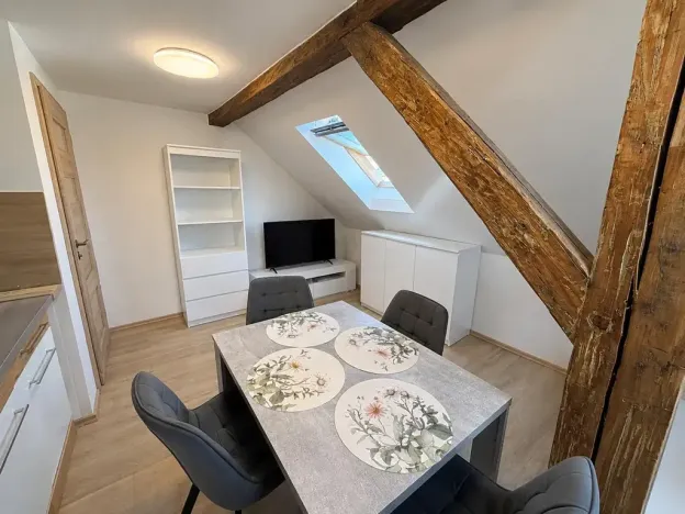 Pronájem bytu 2+kk, Jablonec nad Nisou, Lesní, 39 m2