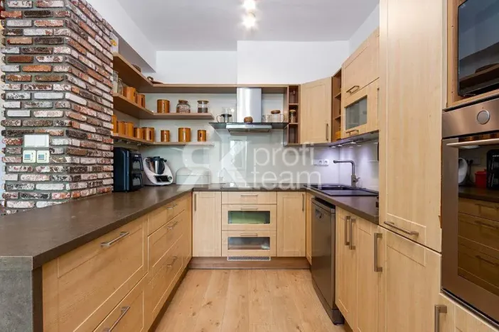 Prodej bytu 4+kk, Ostrava, Gen. Sochora, 131 m2