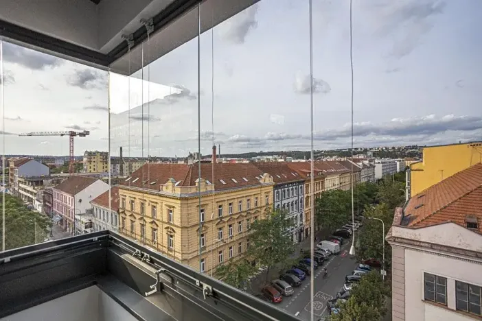 Pronájem bytu 2+kk, Praha - Holešovice, Osadní, 62 m2