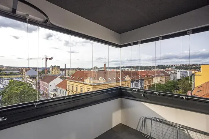 Pronájem bytu 2+kk, Praha - Holešovice, Osadní, 62 m2