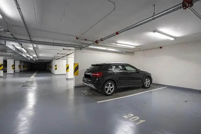 Pronájem bytu 2+kk, Praha - Holešovice, Osadní, 62 m2