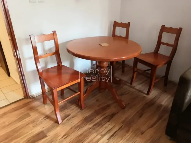 Pronájem bytu 2+kk, Pardubice, V Ráji, 46 m2