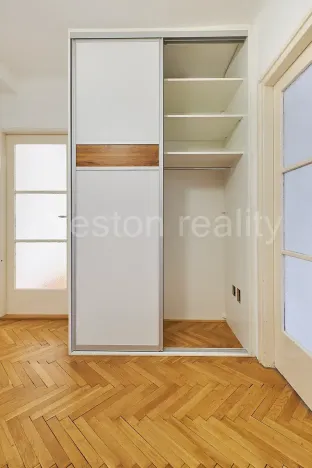 Pronájem bytu 2+1, Praha - Holešovice, U měšťanského pivovaru, 86 m2