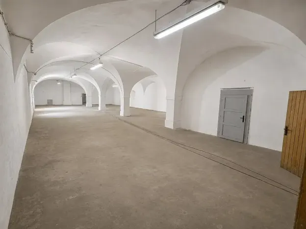 Pronájem skladu, Červené Pečky, Dr. Dvořáka, 605 m2