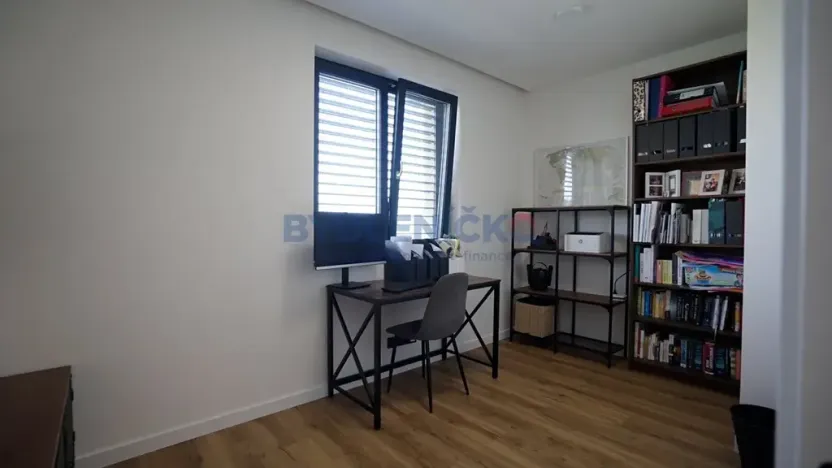 Prodej rodinného domu, Dynín, 219 m2