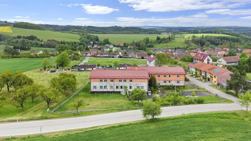 Prodej ubytování, Staré Hobzí, 1650 m2