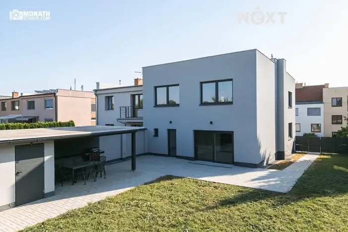 Prodej rodinného domu, Velatice, 255 m2