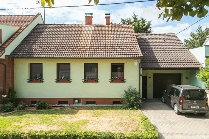 Prodej rodinného domu, Břeclav, Lanžhotská, 200 m2