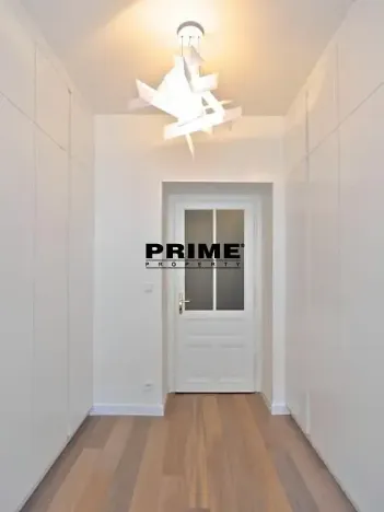 Pronájem bytu 2+kk, Praha - Vinohrady, náměstí Jiřího z Poděbrad, 56 m2