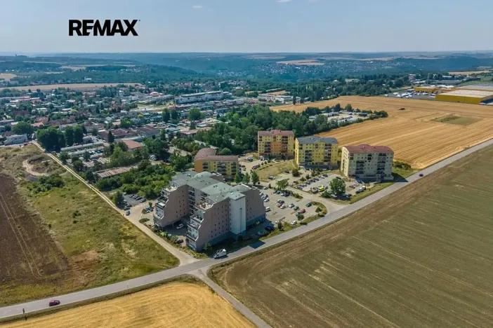 Pronájem bytu 1+kk, Klecany, V Honech, 30 m2