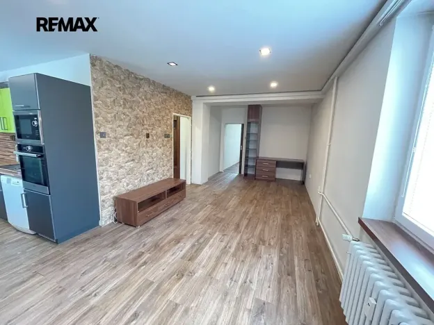 Pronájem bytu 2+1, Kolín, Na Magistrále, 50 m2
