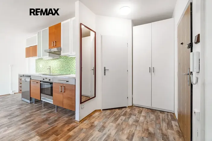 Prodej bytu 2+kk, Praha - Řepy, Šimonova, 62 m2