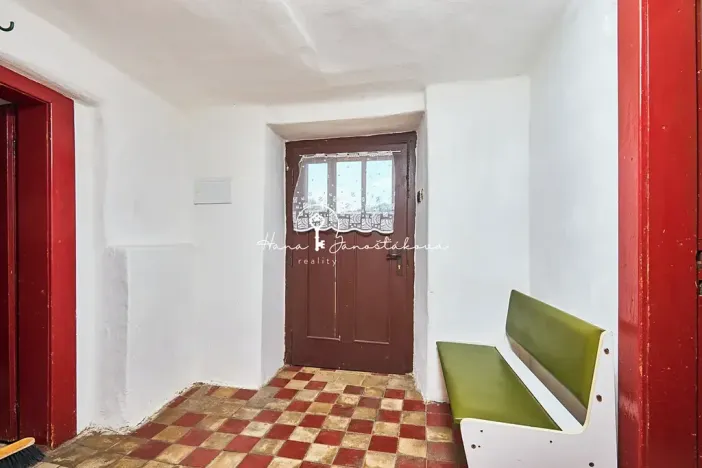Prodej rodinného domu, Štěkeň, Podskalí, 83 m2