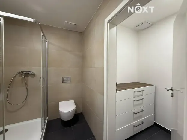 Pronájem bytu 1+kk, Praha - Hlubočepy, Devonská, 39 m2