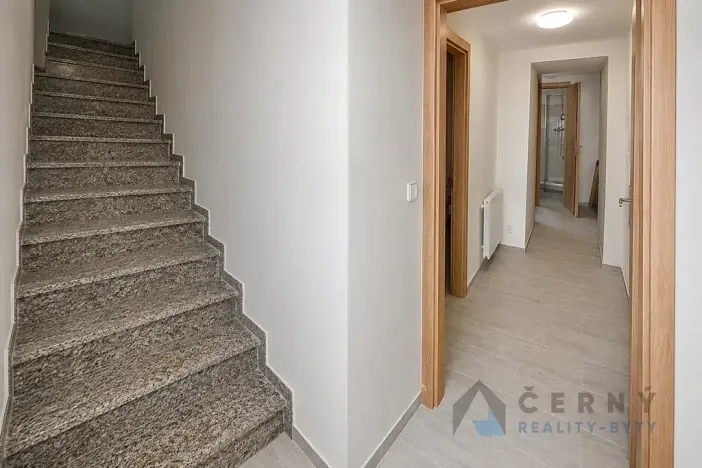 Pronájem obchodního prostoru, Liberec, Mikulášská, 40 m2
