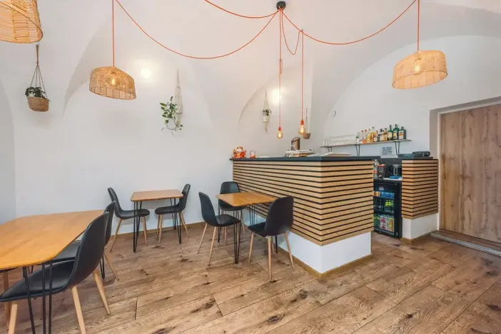 Pronájem restaurace, Přelouč, Masarykovo náměstí, 50 m2