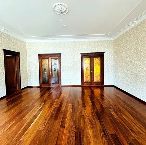 Prodej bytu 2+1, Karlovy Vary, Divadelní náměstí, 90 m2