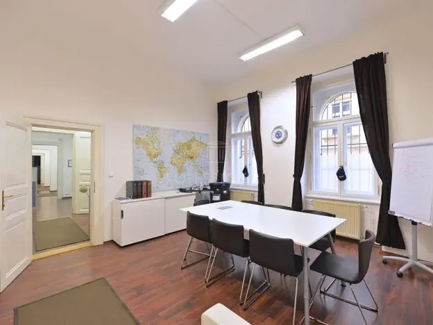 Pronájem kanceláře, Praha - Nové Město, Klimentská, 228 m2