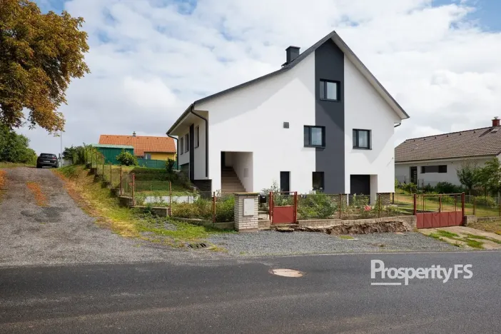 Prodej rodinného domu, Hořešovičky, 256 m2