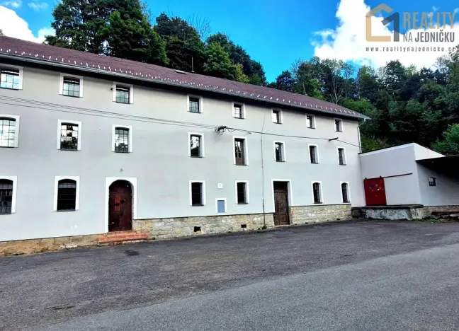 Prodej výrobních prostor, Česká Třebová, 896 m2