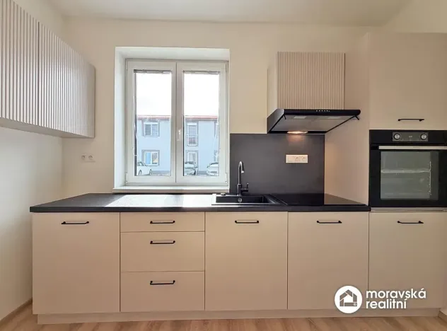 Pronájem bytu 2+1, Vémyslice, 55 m2