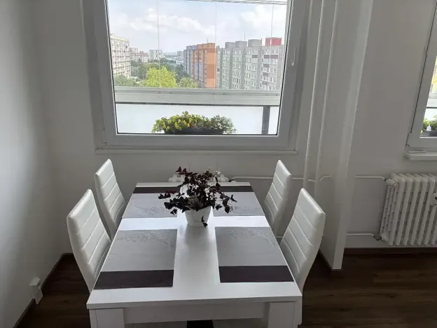 Pronájem bytu 3+1, Praha - Horní Měcholupy, Milánská, 78 m2