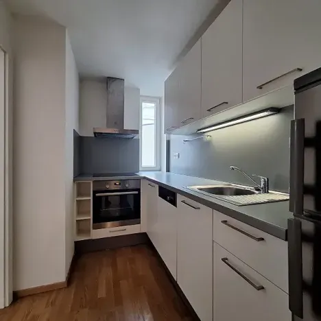Pronájem bytu 2+1, Praha - Smíchov, Podbělohorská, 42 m2