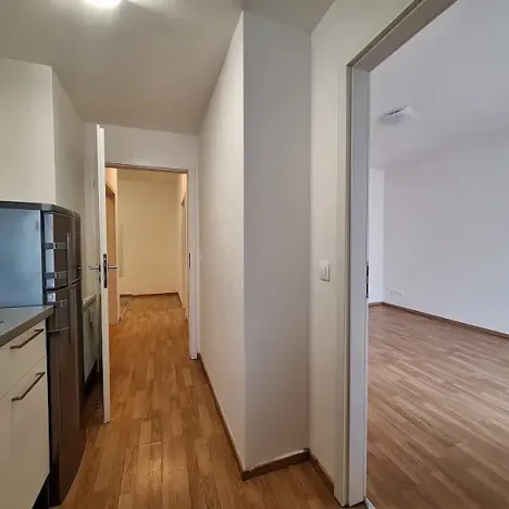 Pronájem bytu 2+1, Praha - Smíchov, Podbělohorská, 42 m2