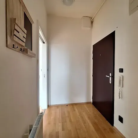 Pronájem bytu 1+1, Praha - Žižkov, Roháčova, 60 m2