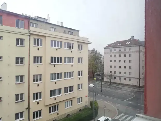 Pronájem bytu 2+kk, Praha - Vršovice, Karpatská, 57 m2