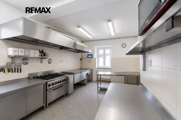Prodej restaurace, Svinaře, Zelená Hora, 500 m2