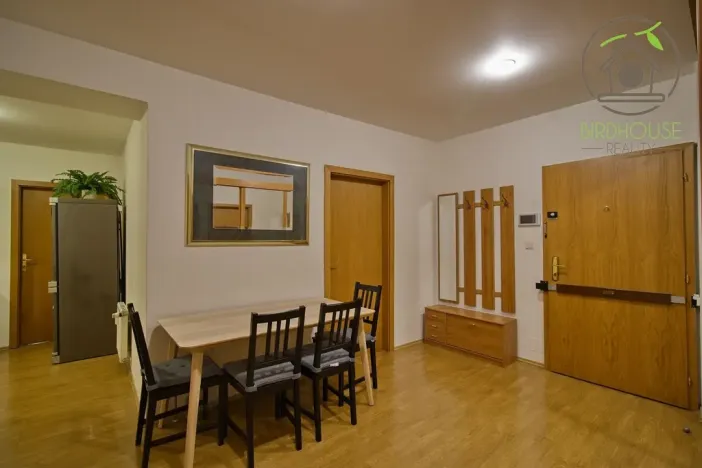 Pronájem bytu 2+1, Praha - Staré Město, Betlémské náměstí, 75 m2