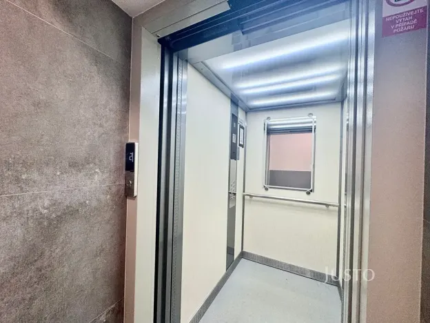 Pronájem bytu 2+kk, Děčín, Plzeňská, 64 m2