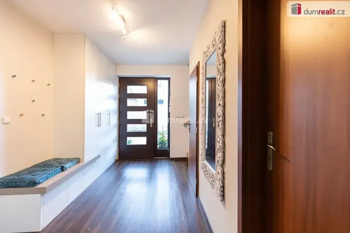 Prodej vily, Praha - Radotín, Minerální, 249 m2