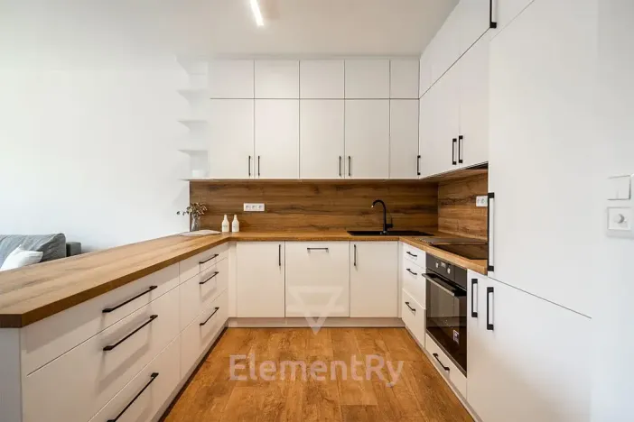 Pronájem bytu 2+kk, Hradec Králové, Pálenecká, 60 m2