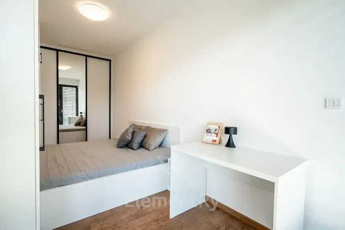 Pronájem bytu 2+kk, Hradec Králové, Pálenecká, 60 m2
