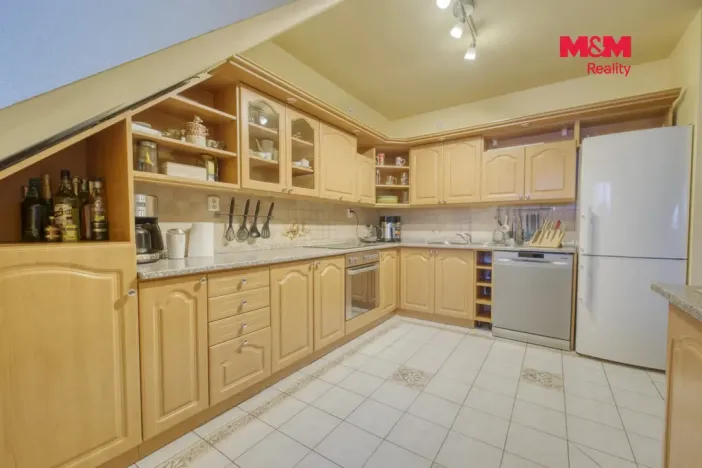 Pronájem bytu 4+kk, Bor, náměstí Republiky, 122 m2