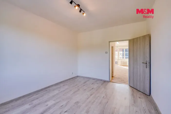 Prodej bytu 2+1, Sokolov, Heyrovského, 53 m2