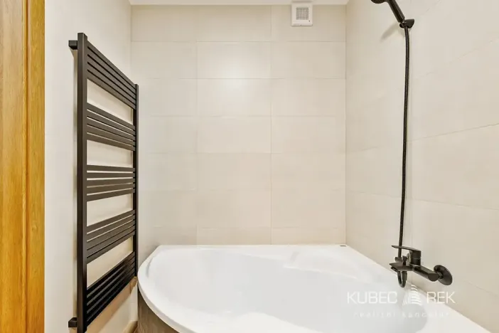 Prodej bytu 3+1, Tábor, Minská, 67 m2
