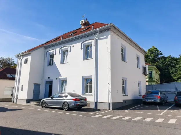 Pronájem kanceláře, Praha - Hlubočepy, Na Zlíchově, 37 m2