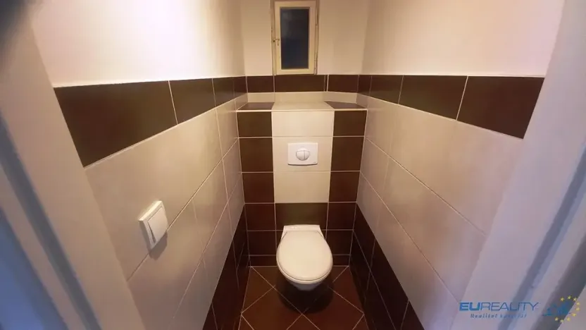 Pronájem bytu 2+1, Náchod, Komenského, 86 m2